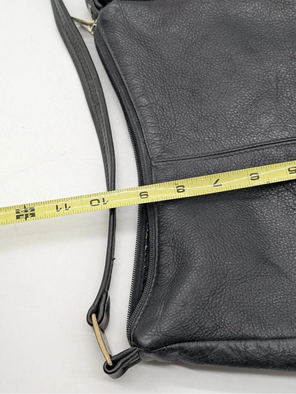 Vintage Liz Claiborne Black Pebbled Leather Hobo Bag | Gold Brass LC Hardware